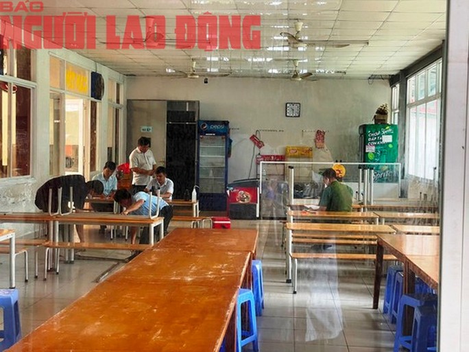 Vụ 662 ca ngộ độc ở Trường iSchool Nha Trang: Ông chủ hộ cung cấp suất ăn là ai?-1