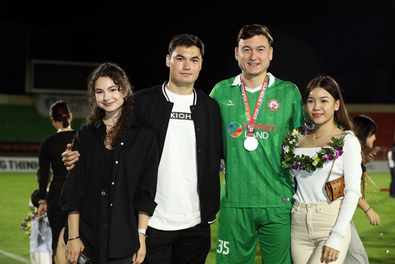 Bị chê mồm xấu, mặt mẹt, bạn gái thủ môn Lâm Tây không bào chữa, chỉ khoe điểm mạnh khó ai sánh bằng-1