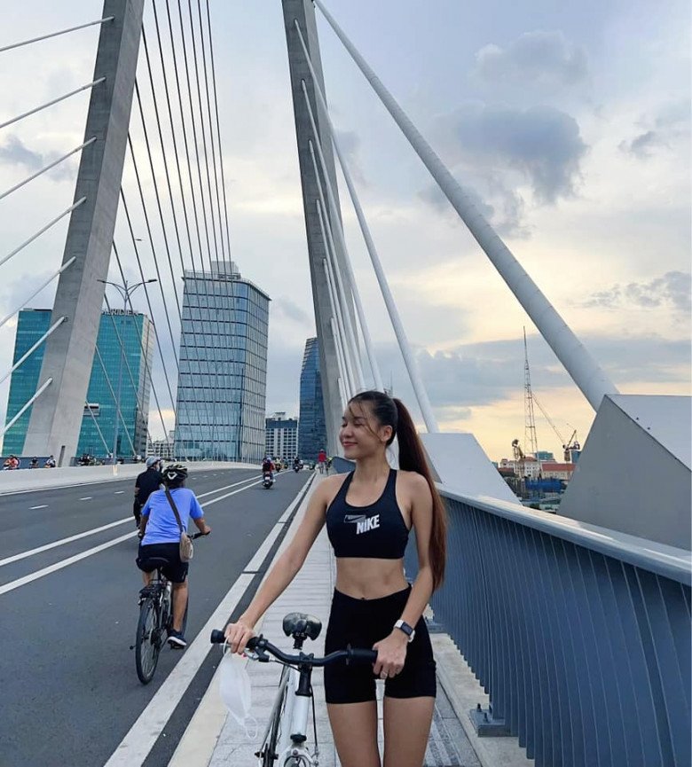 Bị chê mồm xấu, mặt mẹt, bạn gái thủ môn Lâm Tây không bào chữa, chỉ khoe điểm mạnh khó ai sánh bằng-9