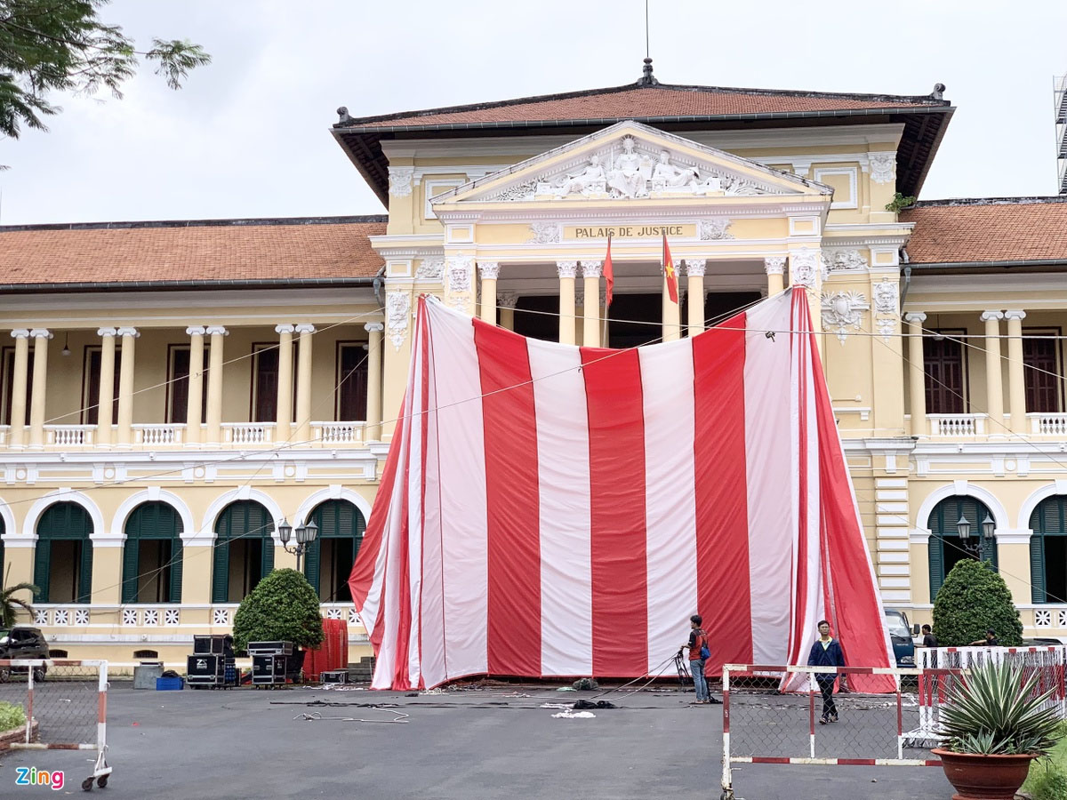 Tòa dựng rạp xét xử 2 bị cáo bạo hành bé gái 8 tuổi ở TP.HCM-1