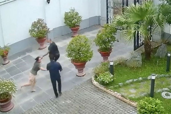 Nữ sinh lớp 9 bị xe tải cán tử vong trên đường về nhà-3