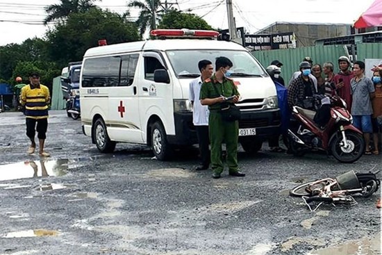 Nữ sinh lớp 9 bị xe tải cán tử vong trên đường về nhà