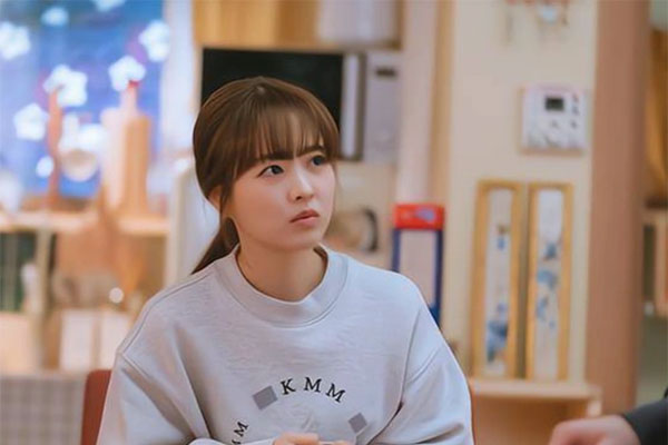 Chồng ngoại tình rồi về mỉa mai vợ: Ngoài việc đẻ thì em làm được gì?-1