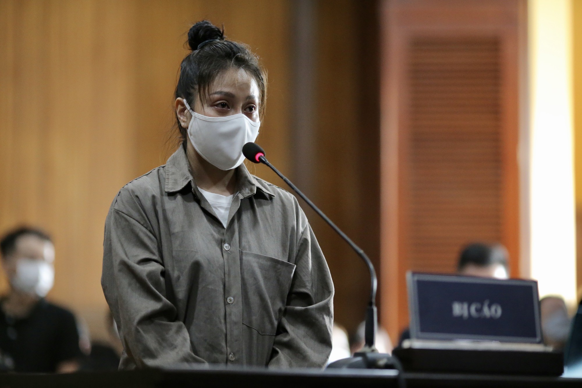 Nguyễn Võ Quỳnh Trang từ chối ăn uống trước phiên xử vụ bé gái 8 tuổi bị bạo hành tới tử vong-2