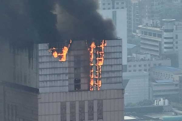 Cháy chung cư ở Tân Cương (Trung Quốc) khiến 10 người thiệt mạng-1