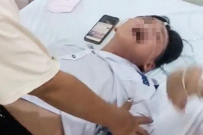 Hai học sinh lớp 6 lên cơn co giật khi ăn kẹo từ người lạ cho-1