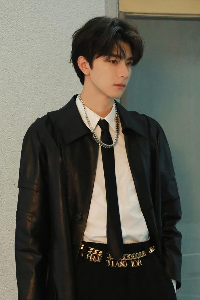 Rộ tin Angela Baby hẹn hò phi công trẻ kém 10 tuổi-1