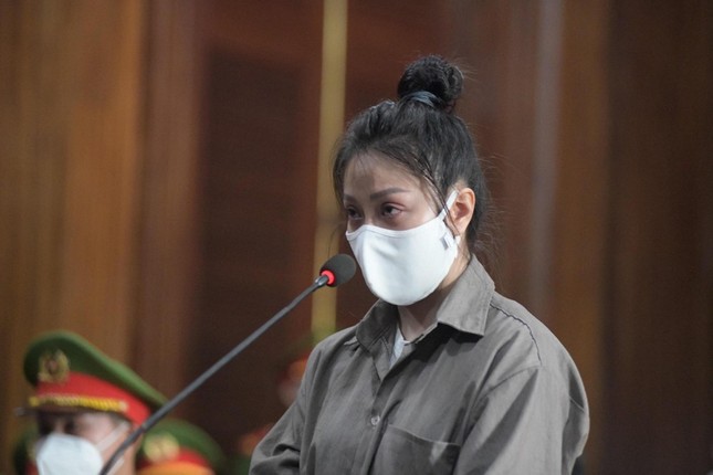 Vụ bé gái 8 tuổi bị bạo hành đến chết: Tử hình ‘dì ghẻ’, bố ruột nhận 8 năm tù-1