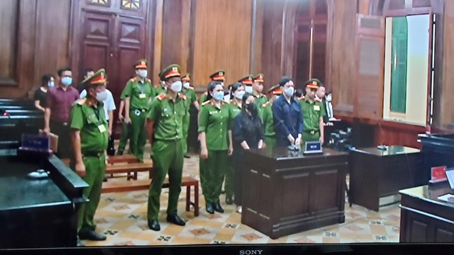 Xét xử vụ bé 8 tuổi bị bạo hành tử vong-3