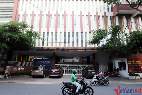 Vụ 600 học sinh trường Ischool ngộ độc, những ai phải chịu trách nhiệm?-1