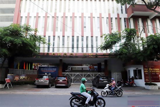 Vụ 600 học sinh trường Ischool ngộ độc, những ai phải chịu trách nhiệm?