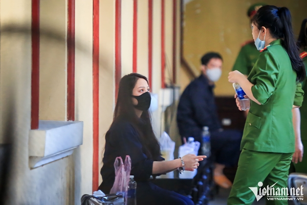 Dì ghẻ Nguyễn Võ Quỳnh Trang kháng cáo xin giảm nhẹ án tử hình-3