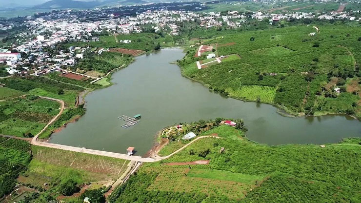 Môi giới BĐS: Tôi từng giúp họ mua đất, giờ họ lại tìm tôi nhờ thế chấp lô đất đó để vay tiền-1
