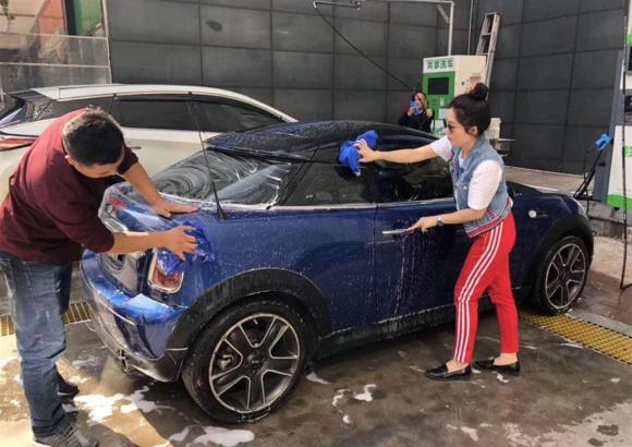 Khi rửa xe, 3 nơi này rất dễ bị bỏ qua, bạn phải xem kỹ, đừng để bị thợ rửa xe lừa-1