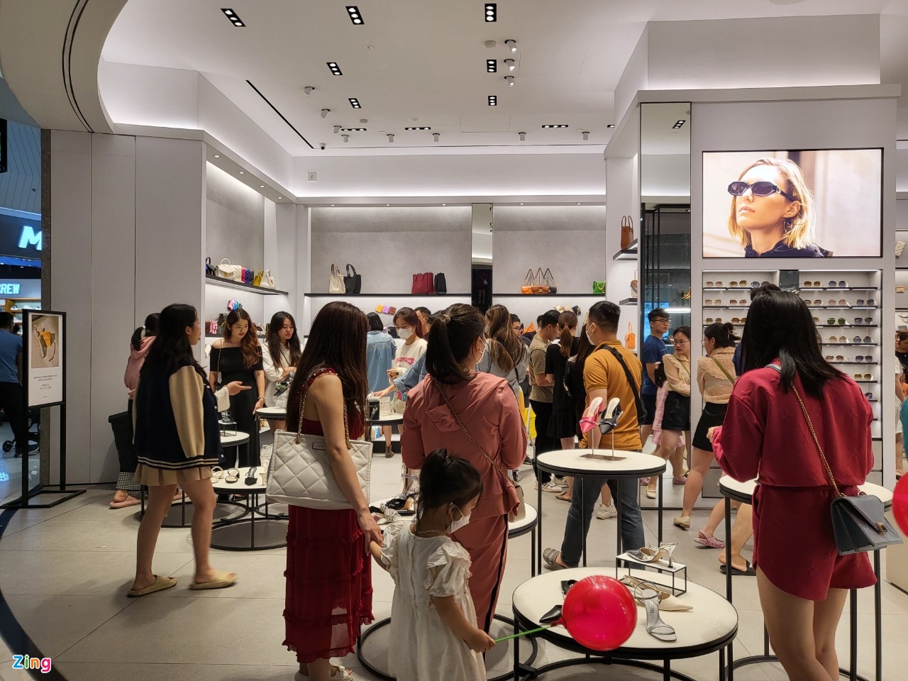 Thất vọng khi mua quần áo dịp Black Friday-4