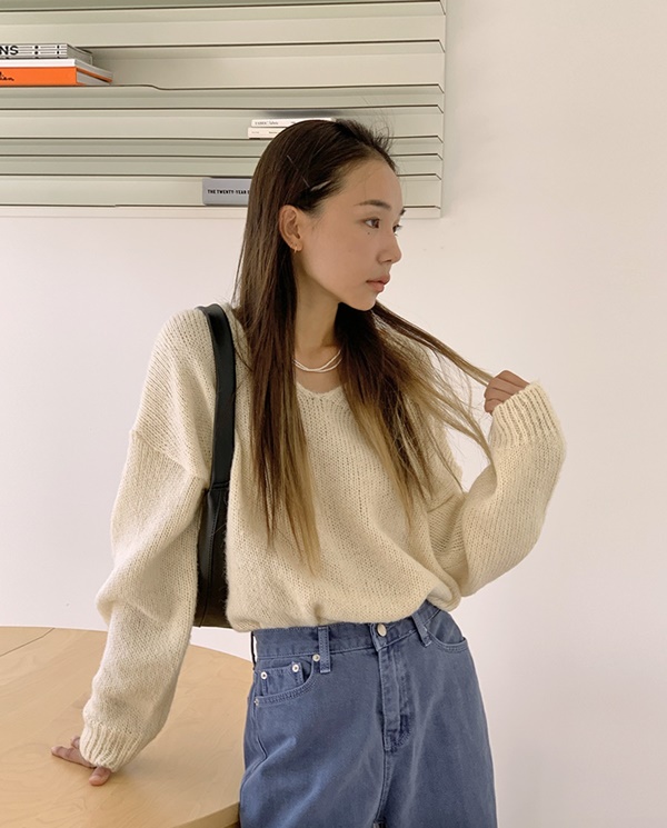 5 mẫu áo len theo phong cách tối giản, ai mặc cũng đẹp-2