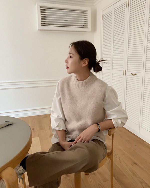 5 mẫu áo len theo phong cách tối giản, ai mặc cũng đẹp-6