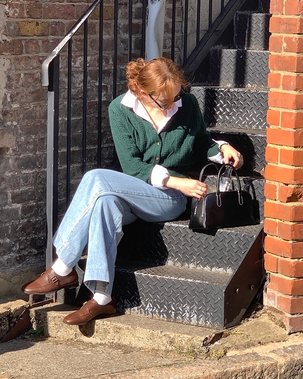 5 mẫu áo len theo phong cách tối giản, ai mặc cũng đẹp-10