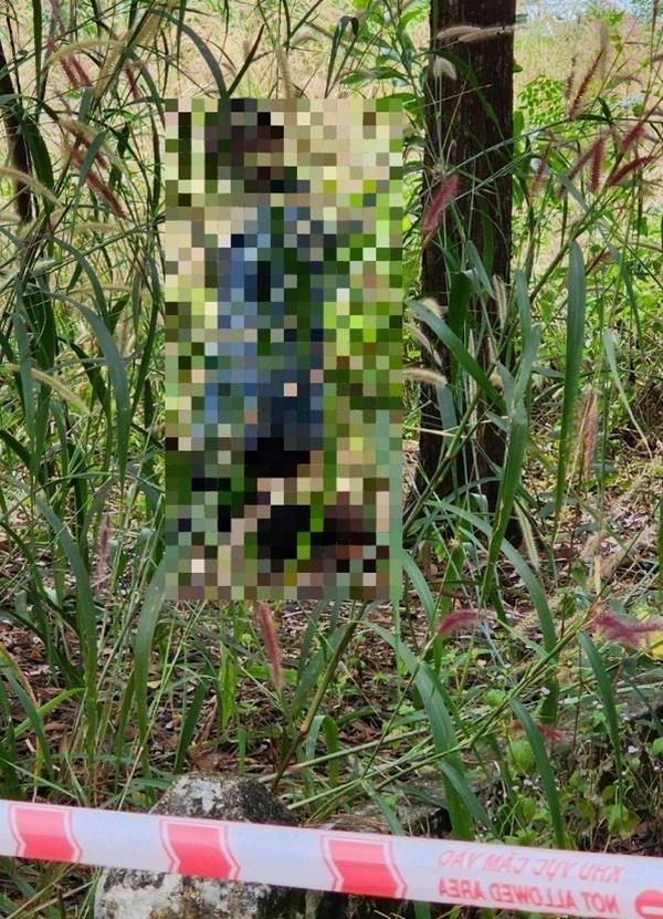 Phó công an xã tử vong cạnh mộ mẹ ruột-1