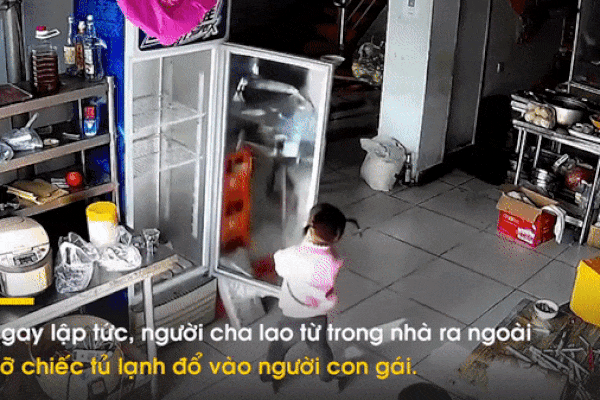 Cảnh đuổi đánh trọng tài ở chung kết futsal Myanmar-1