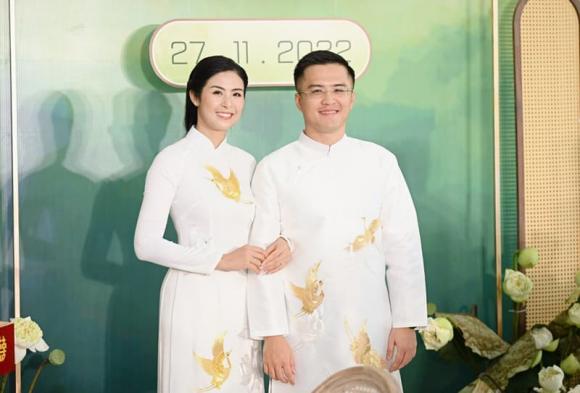 Không gian lễ ăn hỏi với 500 bông sen của Hoa hậu Ngọc Hân-1