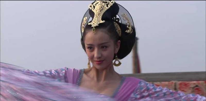 Để được hoàng đế sủng ái, Triệu Phi Yến cho thứ gì vào người?-3