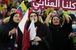 Đàn ông Qatar lấy vợ khó dù giàu có