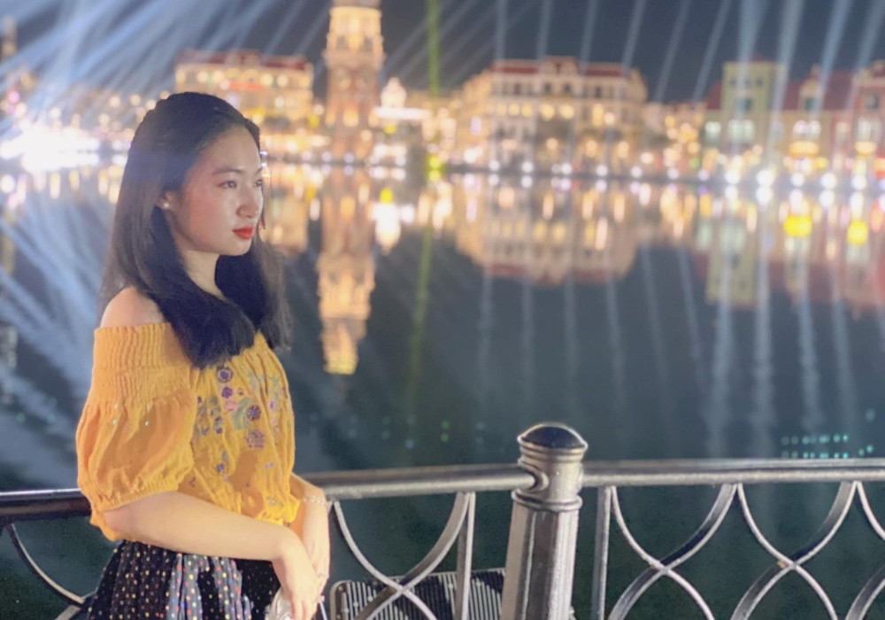 Nhan sắc vợ kém 26 tuổi của diễn viên Tiết Cương-7