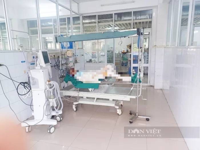 Người mẹ bị 3 con gái mang xăng đốt nhà: Phải lọc máu hàng ngày, tiên lượng xấu-1