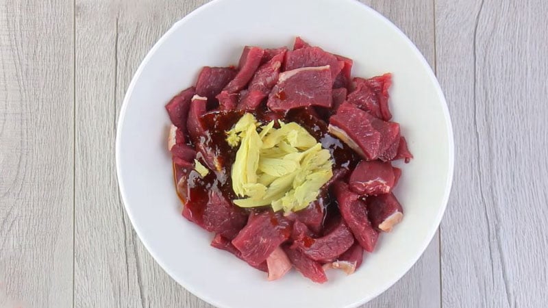 Đặt vài lát gừng dưới gối trước khi đi ngủ, nhận ngay lợi ích tuyệt vời, cả nam và nữ đều cần-4