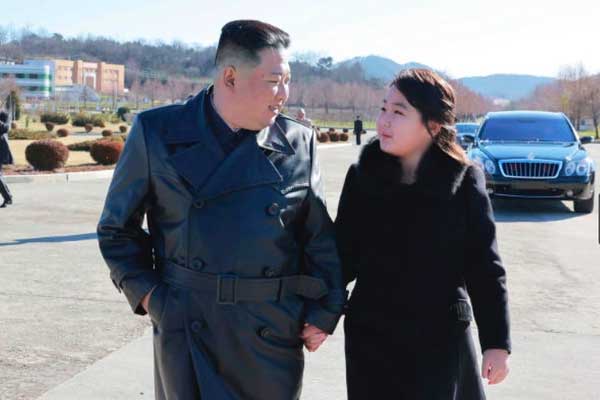 Con gái ông Kim Jong Un tái xuất, đốt nóng tranh luận về người kế vị-1