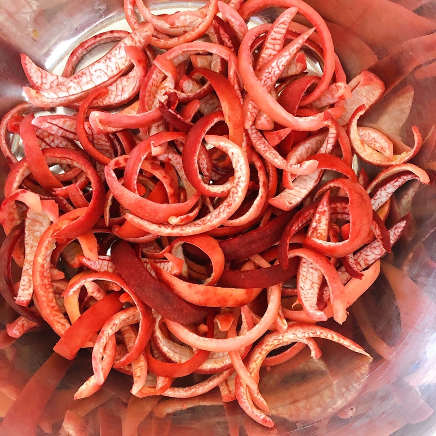 Thử làm mứt vỏ chanh leo chua ngọt lạ miệng-2