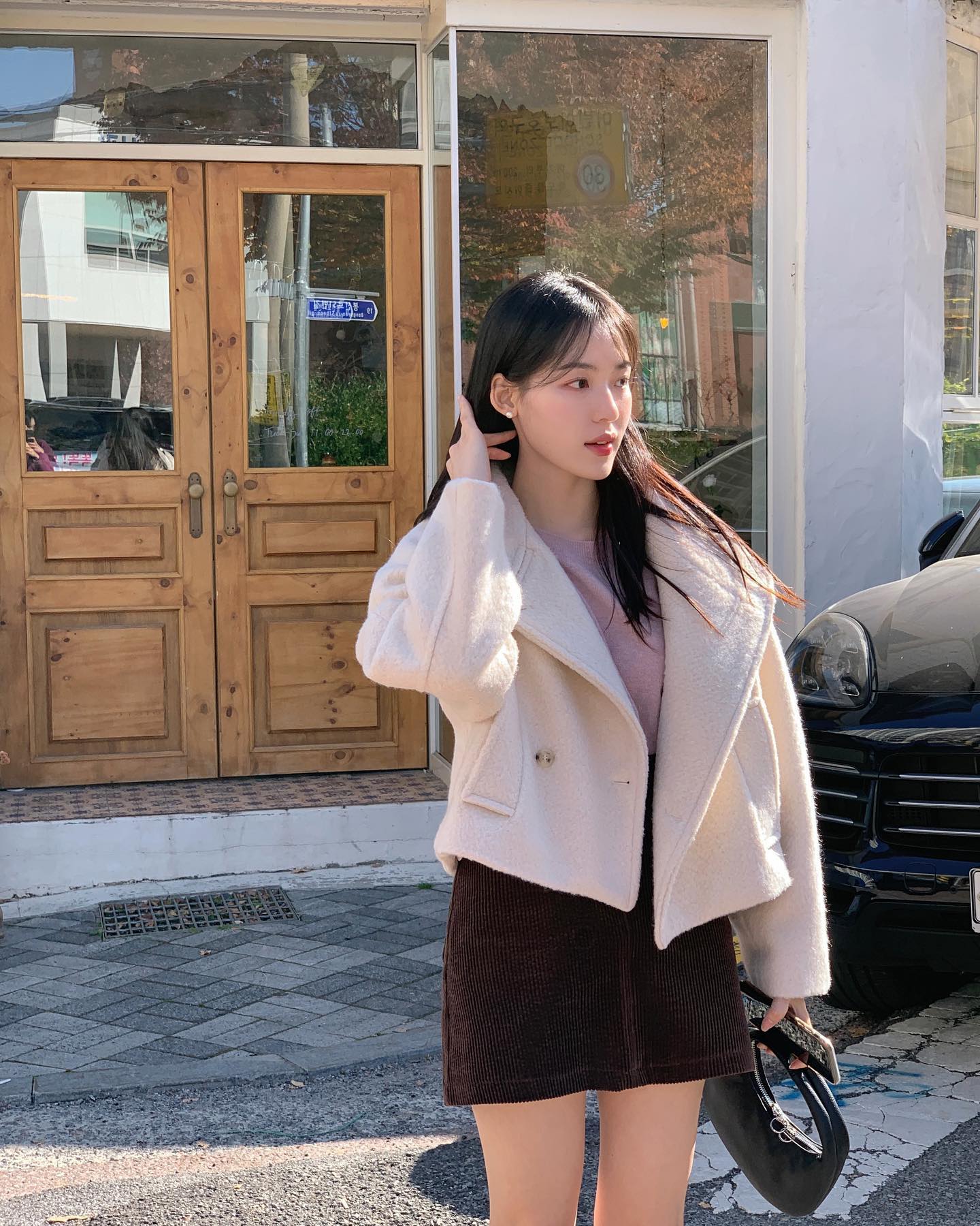 5 kiểu chân váy ngắn giúp style Tết thêm trẻ trung năng động-2