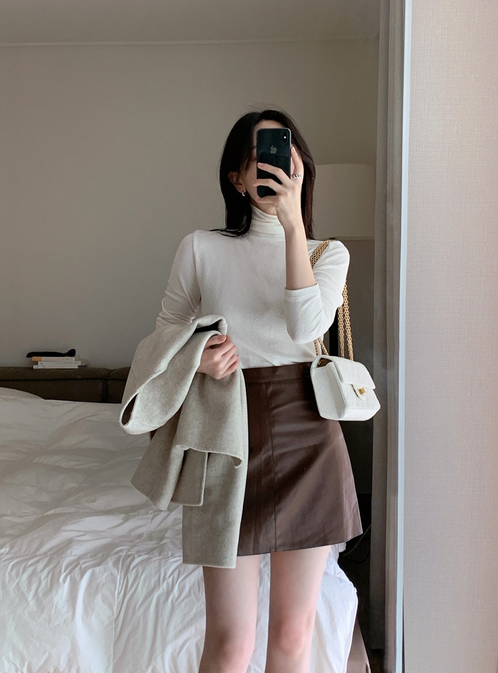 5 kiểu chân váy ngắn giúp style Tết thêm trẻ trung năng động-3