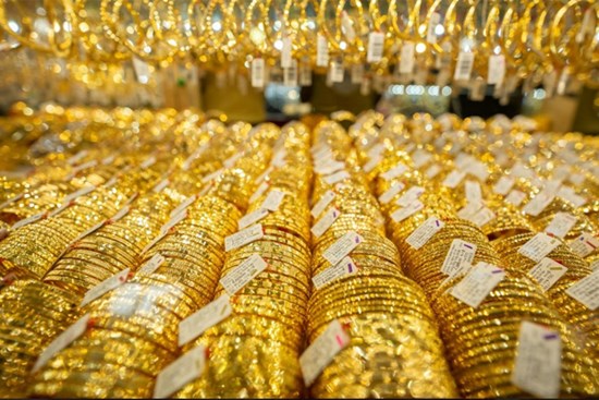 Giá vàng hôm nay 29/11: Tăng vọt rồi lập tức đảo chiều