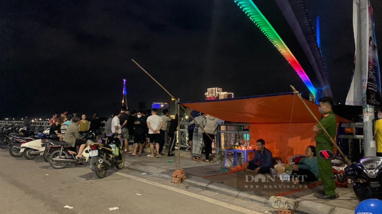 Con nhảy cầu Bãi Cháy, bố mẹ thẫn thờ ngóng chờ tin tìm kiếm-1