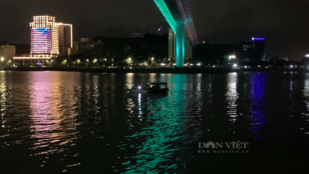 Con nhảy cầu Bãi Cháy, bố mẹ thẫn thờ ngóng chờ tin tìm kiếm-3