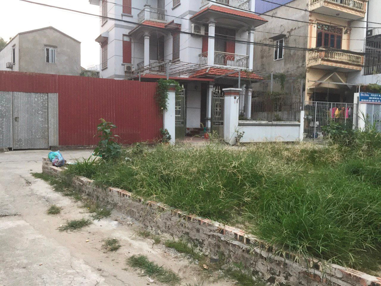 Đất làng quê có giá gần 200 triệu đồng/m2 trước thềm lên phố-3