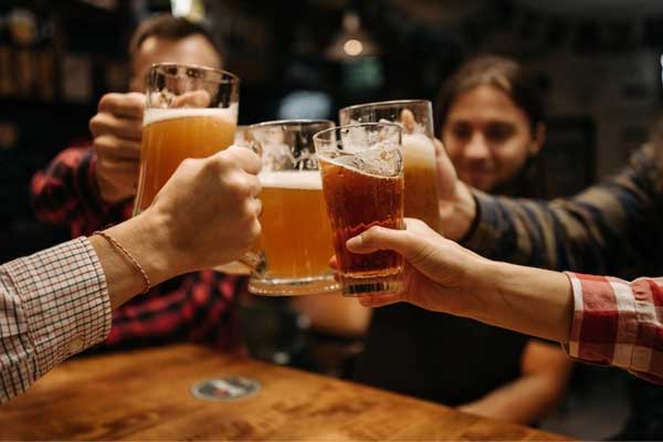 Bị công ty sa thải vì… không ngủ chung với đồng nghiệp-1