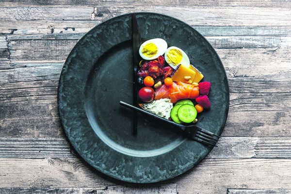 Nhịn ăn gián đoạn gây tử vong sớm-1