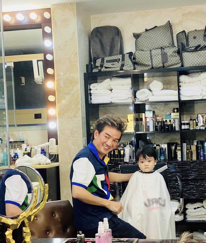 Đàm Vĩnh Hưng gà trống nuôi con: Tự tay bỉm sữa, cắt tóc, làm mọi thứ cho con-1