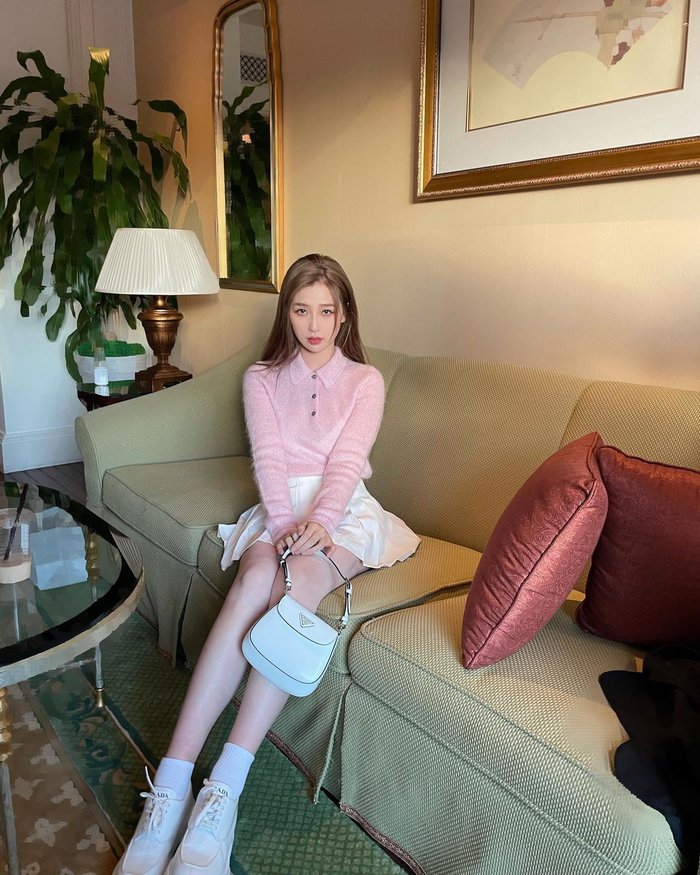 Học lỏm gu thời trang sang xịn của 2 tiểu Hoa đán sau 95 đình đám Cbiz-8