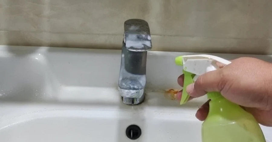 Hòa kem đánh răng với nước vo gạo: Việc đơn giản giúp giải quyết vấn đề nhà nào cũng gặp-3