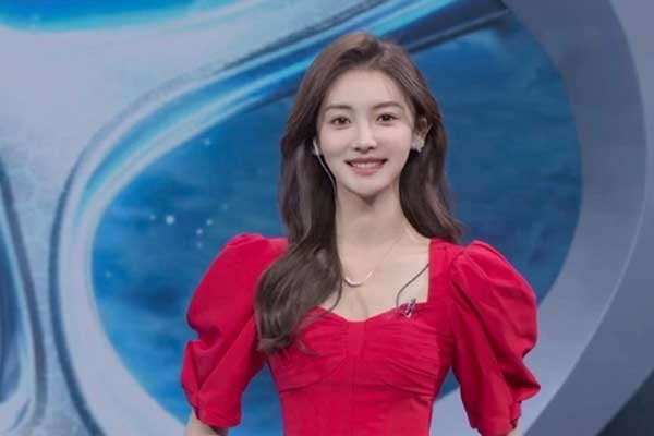 Nữ MC xinh đẹp VTV bình luận World Cup gây chú ý là ai?-15