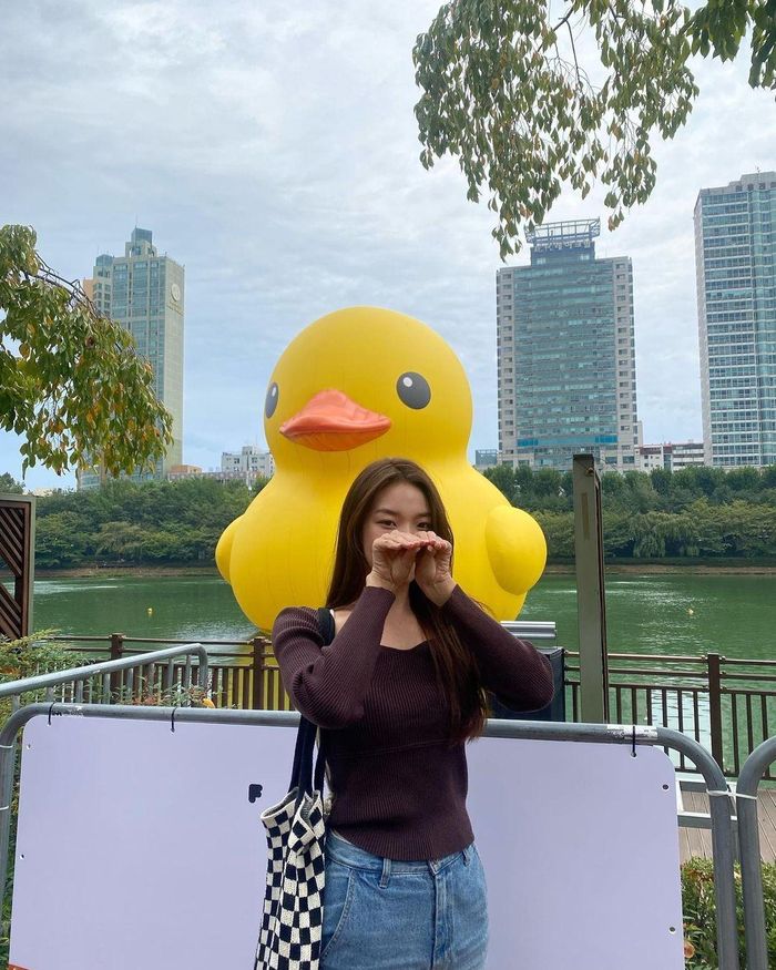 Ảnh đời thường của Hoa hậu Trái Đất 2022-8