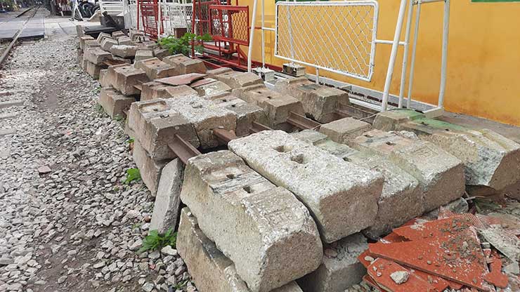 Vụ nhiều cầu thủ Dortmund ngồi cà phê đường tàu: Sẽ xử phạt quán cà phê-3