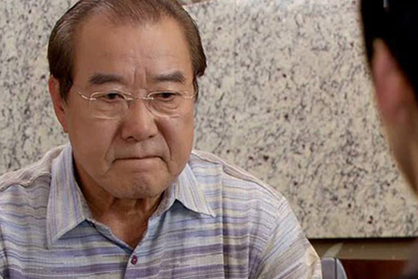 Bà chủ nhà trọ đột nhiên đem sổ đỏ sang hỏi tôi làm con rể-1