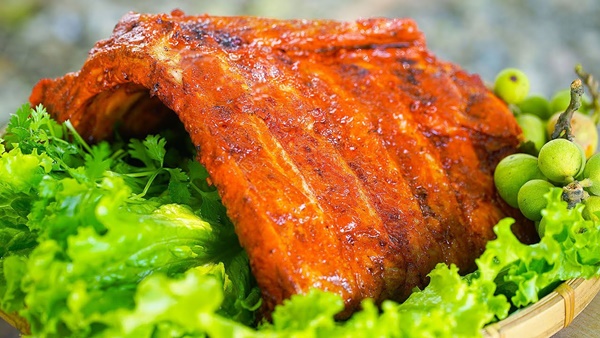 Sườn nướng muối ớt nóng hổi - món ăn ngon mùa lạnh ai thấy cũng thèm-3