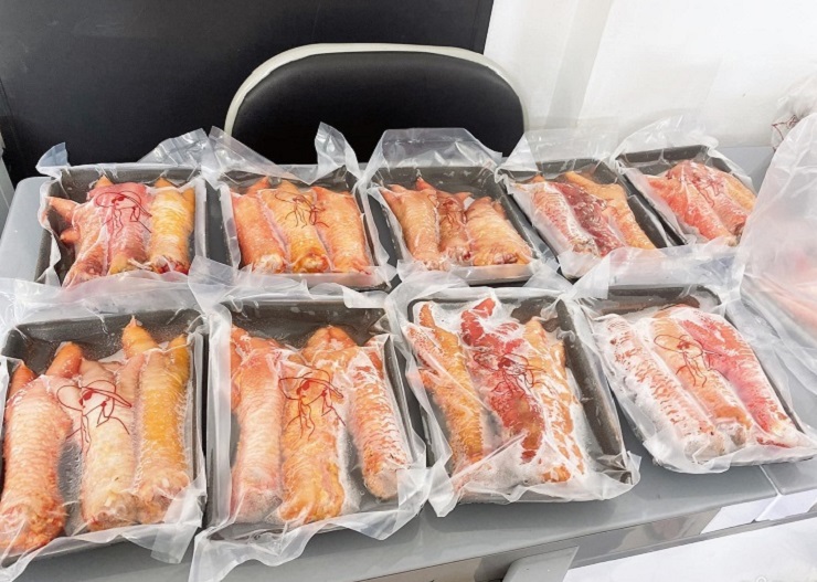 Siêu đắt đỏ, chỉ riêng cặp chân của loại gà này đã hơn 1 triệu đồng-3