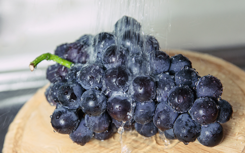 Tự làm nho khô vừa ngon lại dễ cho dịp Tết nhâm nhi không biết chán-1